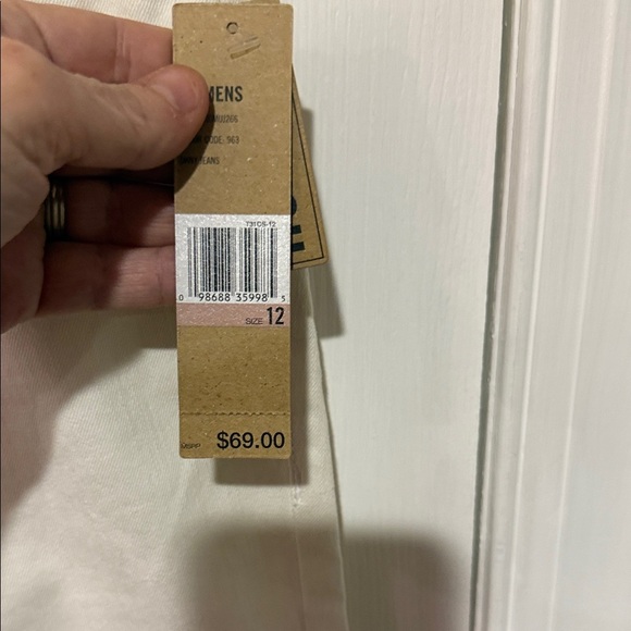 DKNY White Denim Jeans - Picture 3 of 5